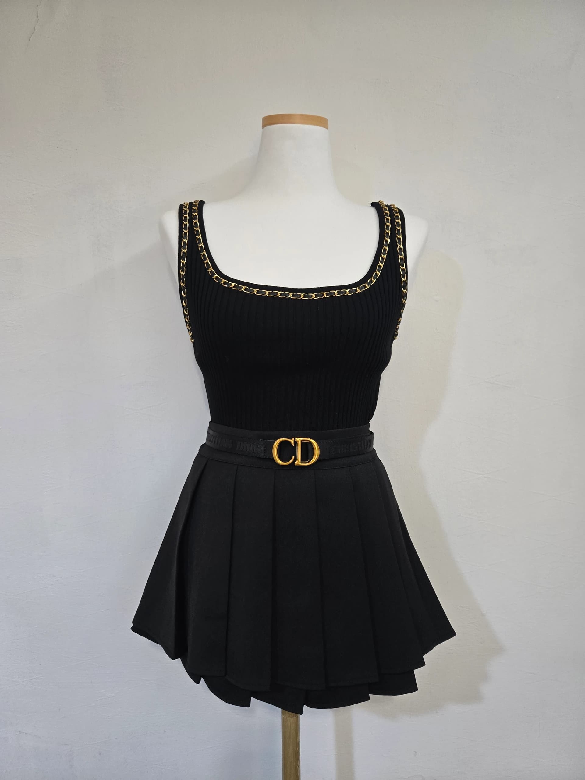 LOA Look 77