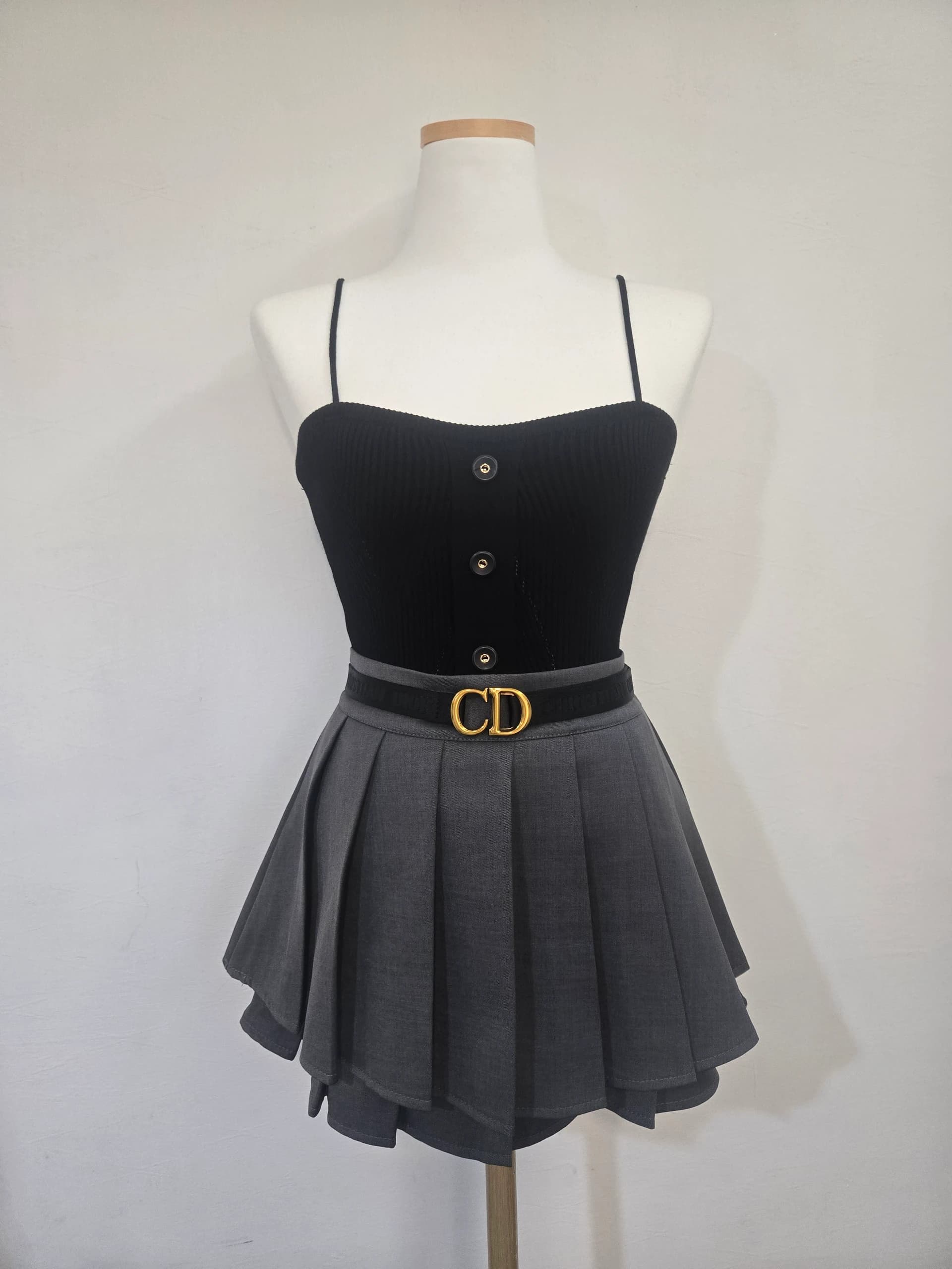 LOA Look 136
